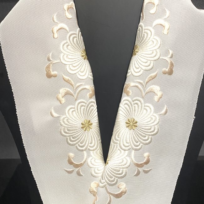 正絹刺繍半衿